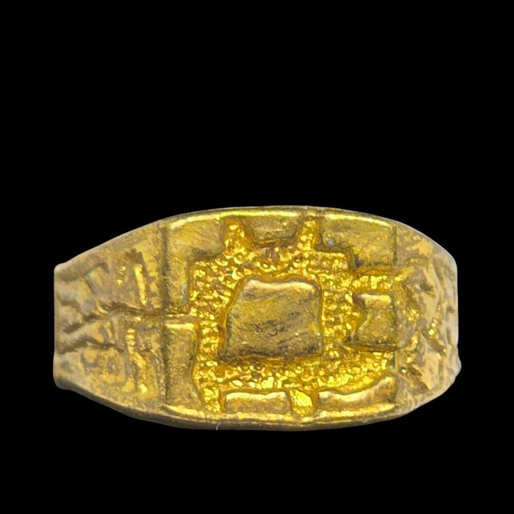 Vintage Gold-Colored Textured Ring With Intricate Geometric Design